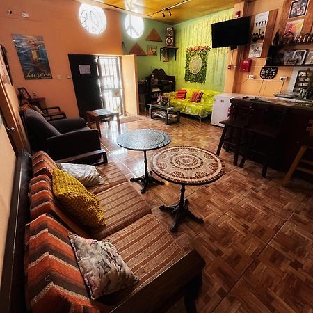 Bed and Breakfast Ugarte Street Trujillo Zewnętrze zdjęcie